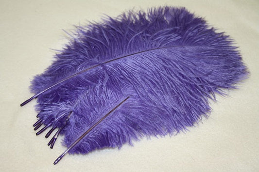 10 ostrich feathers lilac